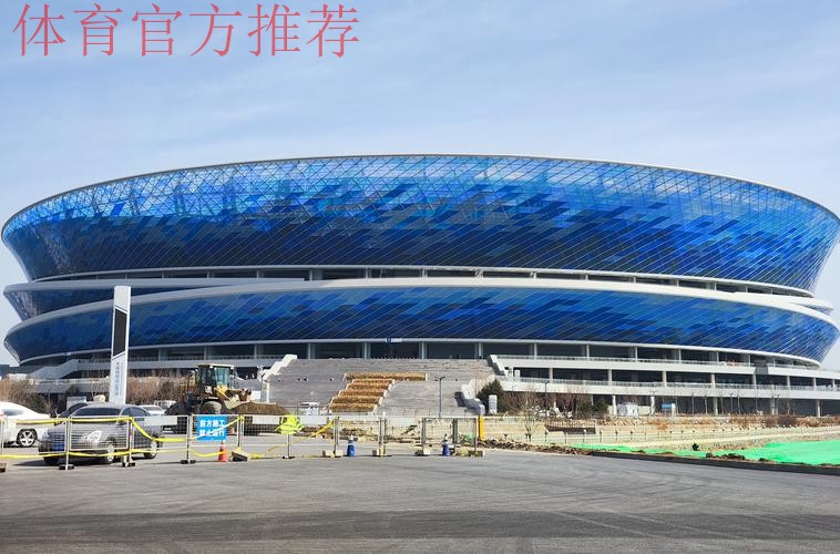 中超开赛筹备之大连赛区场馆篇:三座球场焕然一新期待唤燃亿心 中超开赛筹备之大连赛区场馆篇:三座球场焕然一新期待唤燃亿心